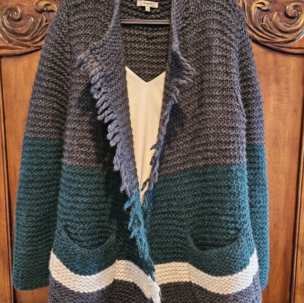 Madewell Handknit Wool Blend Cardigan in Cream and Black